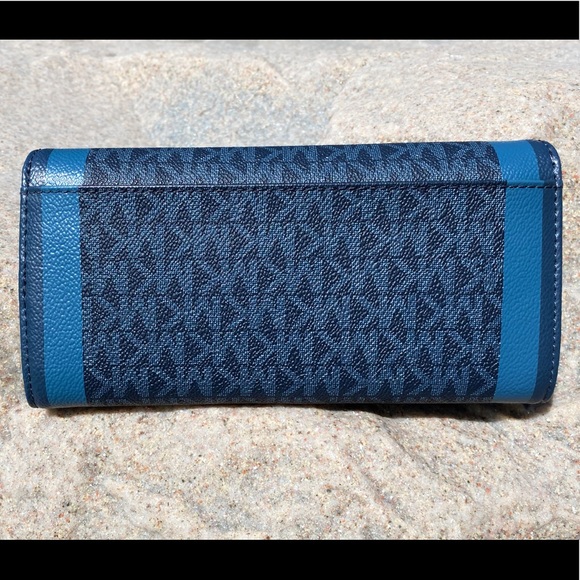Michael kors large carryall wallet blue MK - Picture 3 of 6